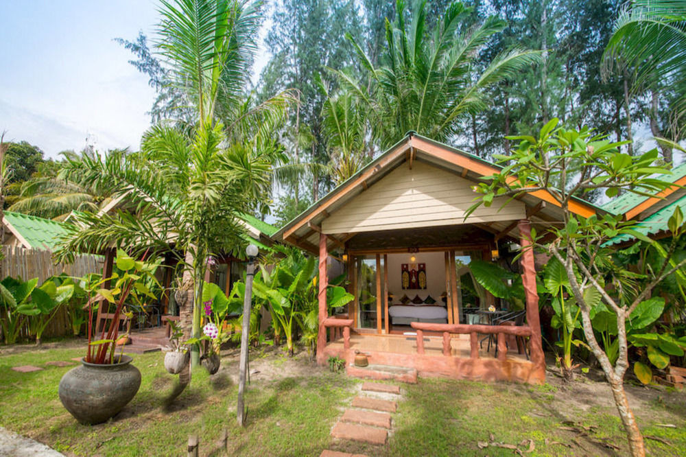Mali Resort Pattaya Beach Koh Lipe Exterior foto